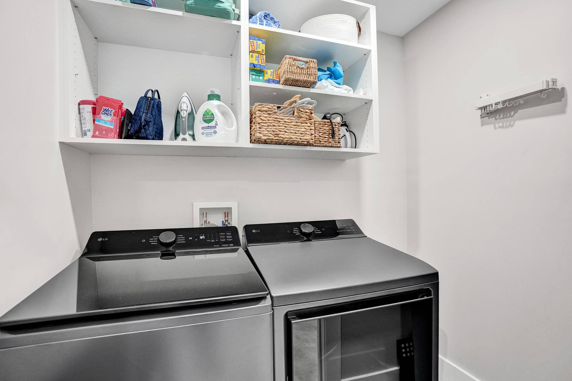 3608 NE 24TH Avenue, Fort Lauderdale, FL 33308 Inside laundry