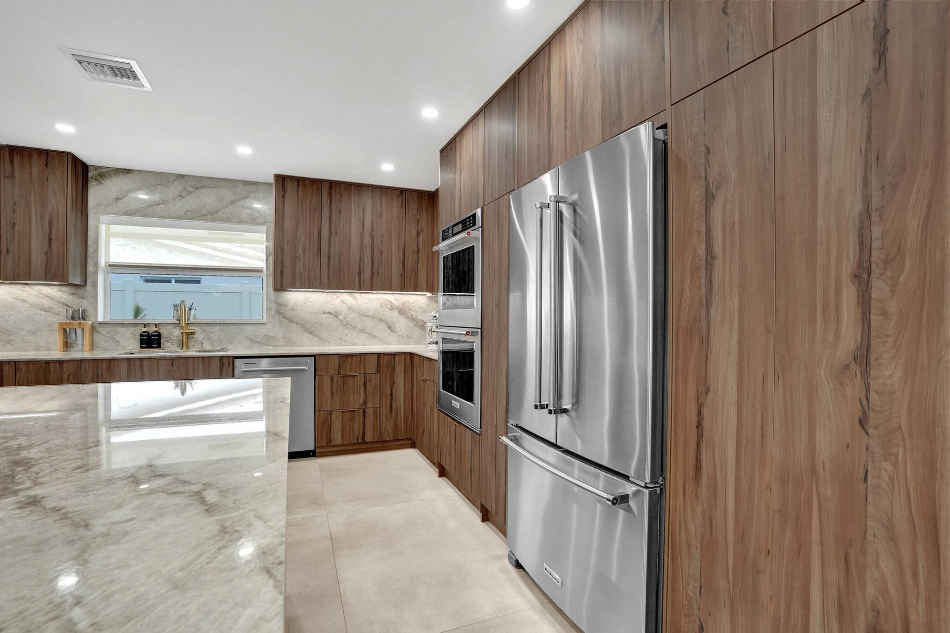 3608 NE 24TH Avenue, Fort Lauderdale, FL 33308 DSC07537