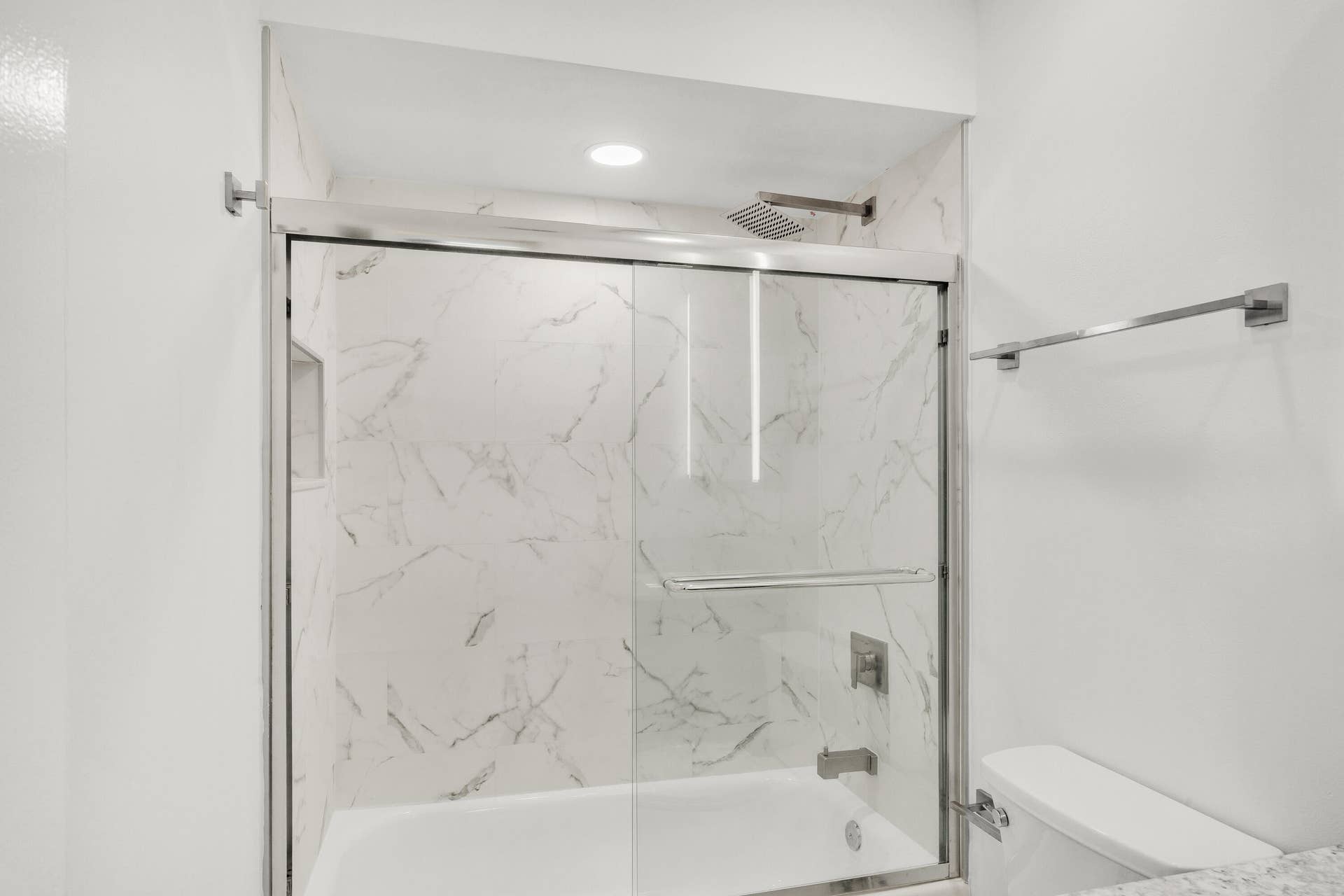 4854 ACORN Drive, Boca Raton, FL 33487 8 Guest Bathroom (3)