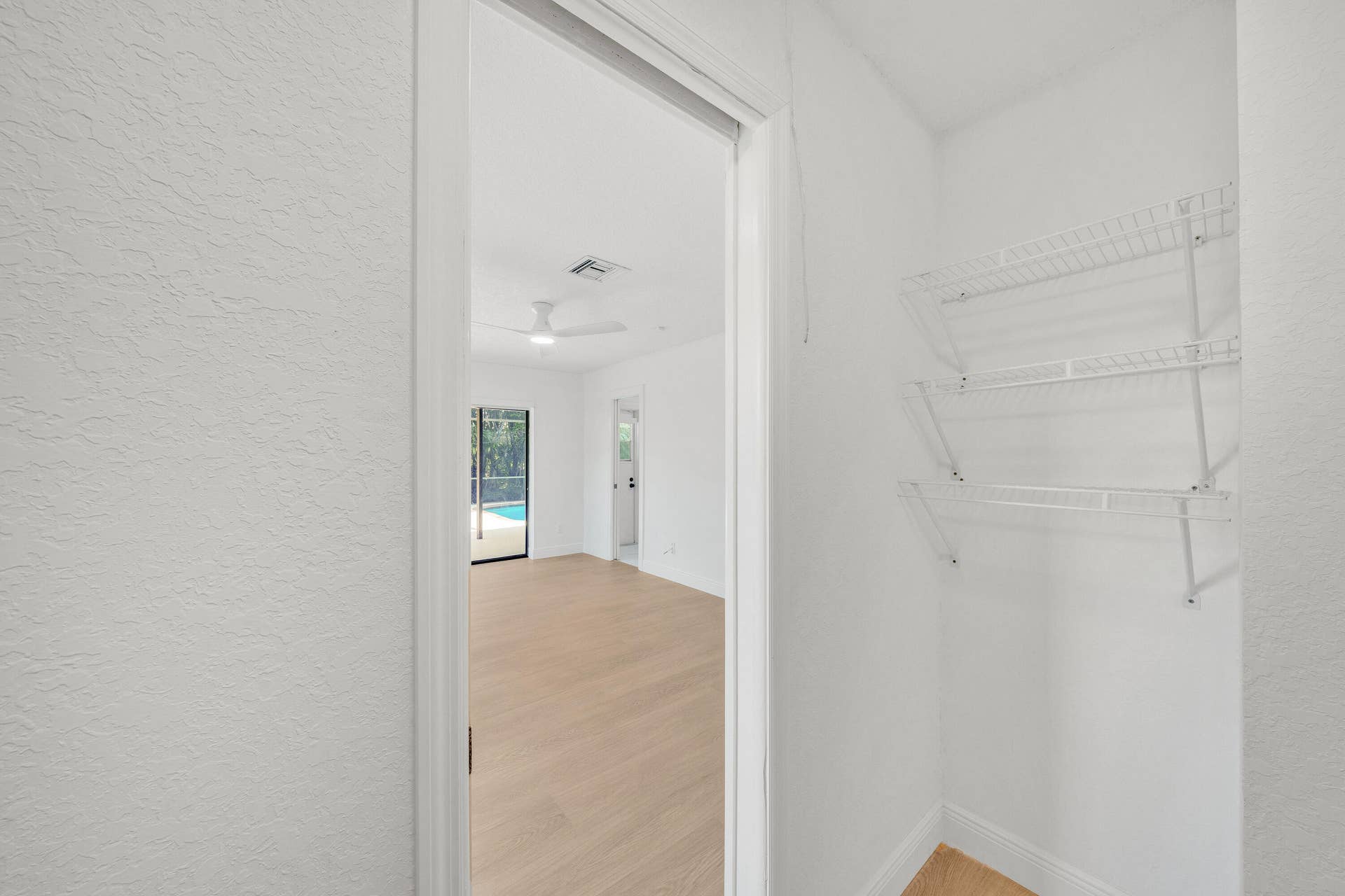 4854 ACORN Drive, Boca Raton, FL 33487 13 Primary Closet (2)