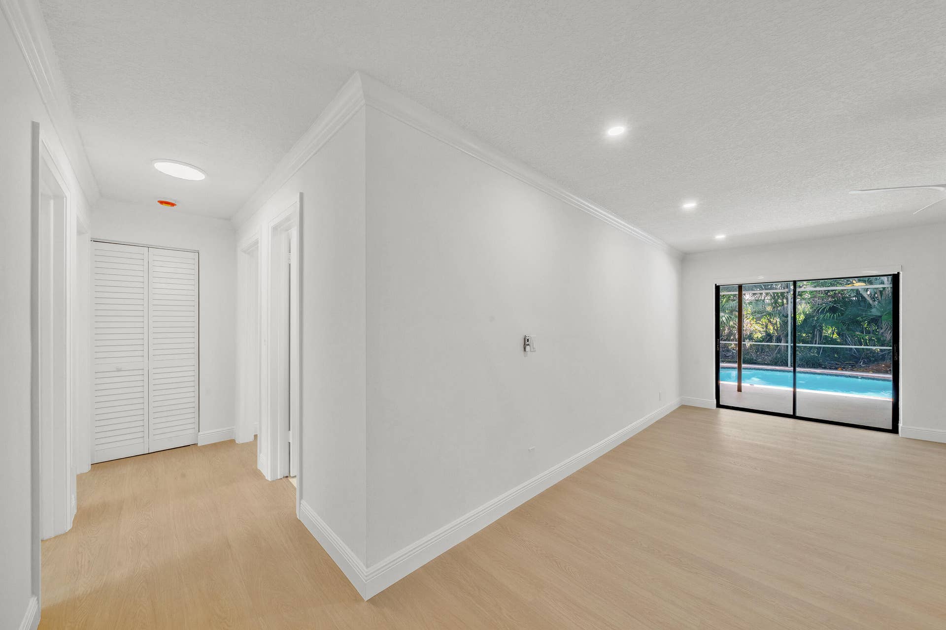 4854 ACORN Drive, Boca Raton, FL 33487 6 Family Area (3)