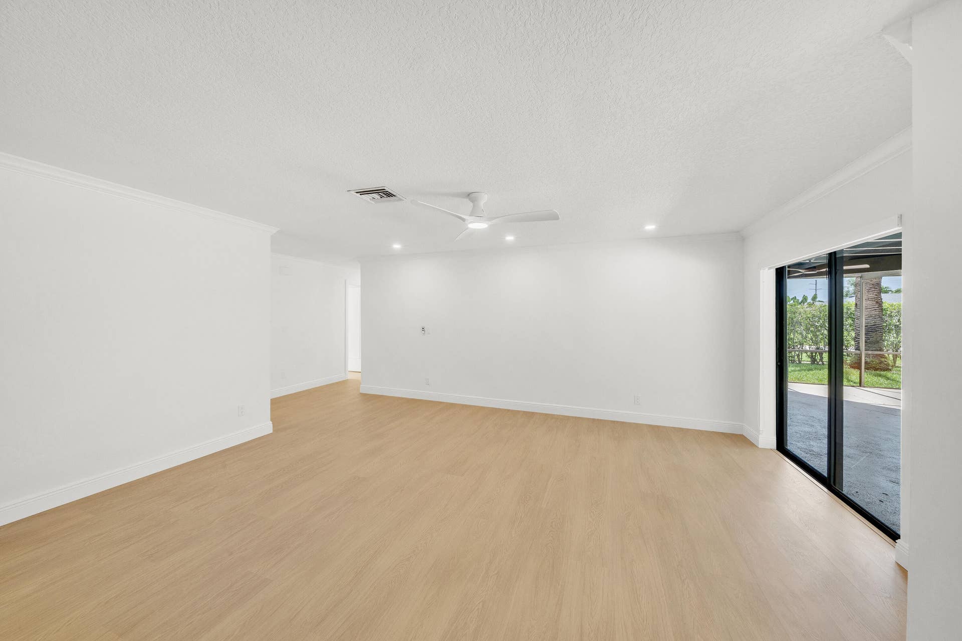 4854 ACORN Drive, Boca Raton, FL 33487 6 Family Area (2)