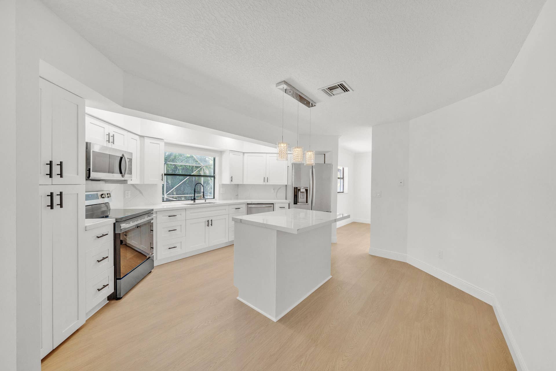 4854 ACORN Drive, Boca Raton, FL 33487 5 Kitchn (02)