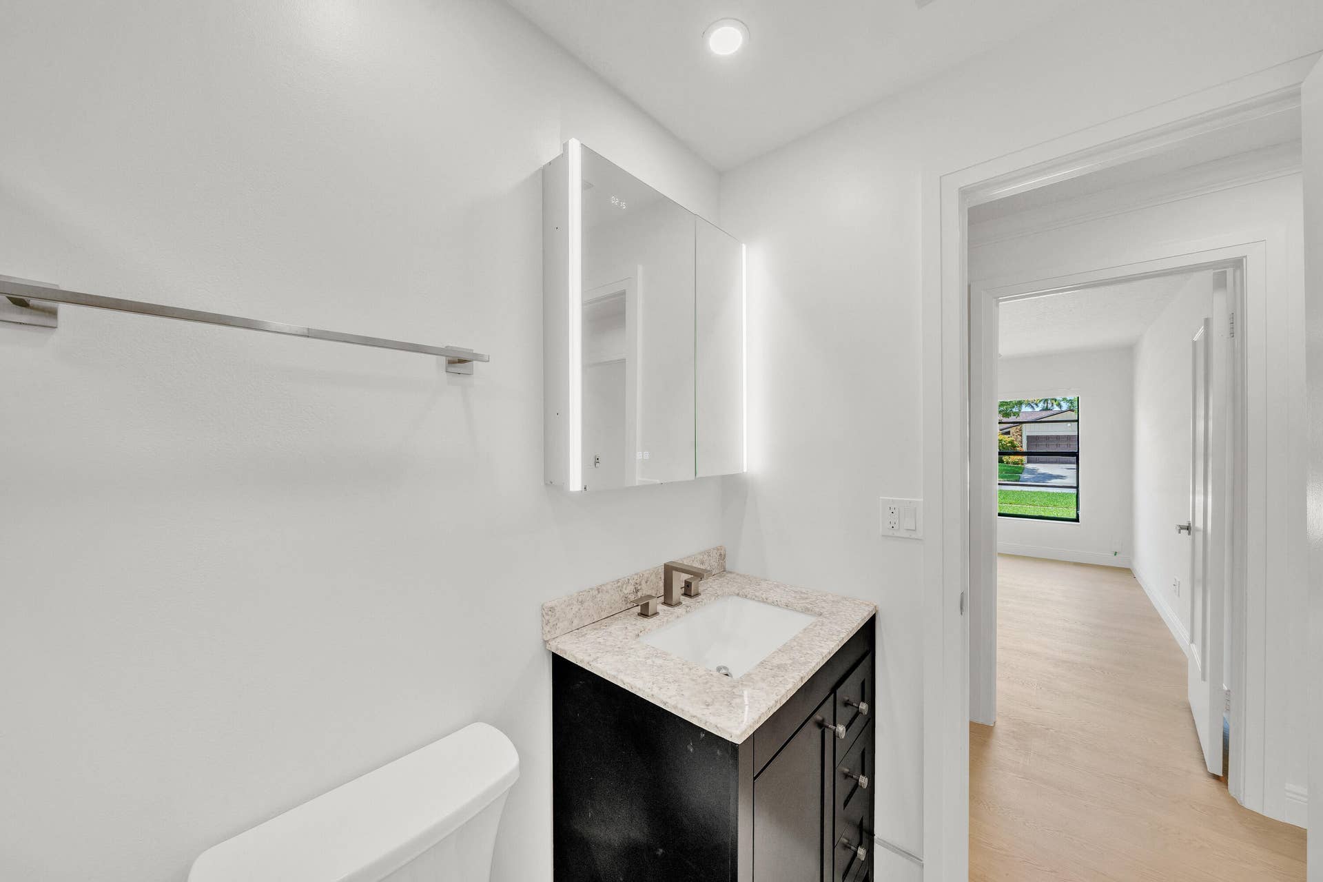 4854 ACORN Drive, Boca Raton, FL 33487 8 Guest Bathroom (4)