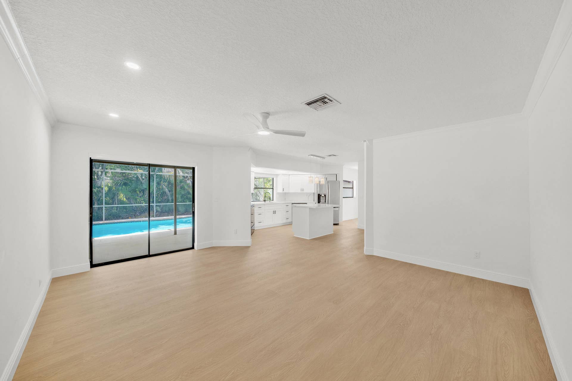 4854 ACORN Drive, Boca Raton, FL 33487 17 Living Area (2)