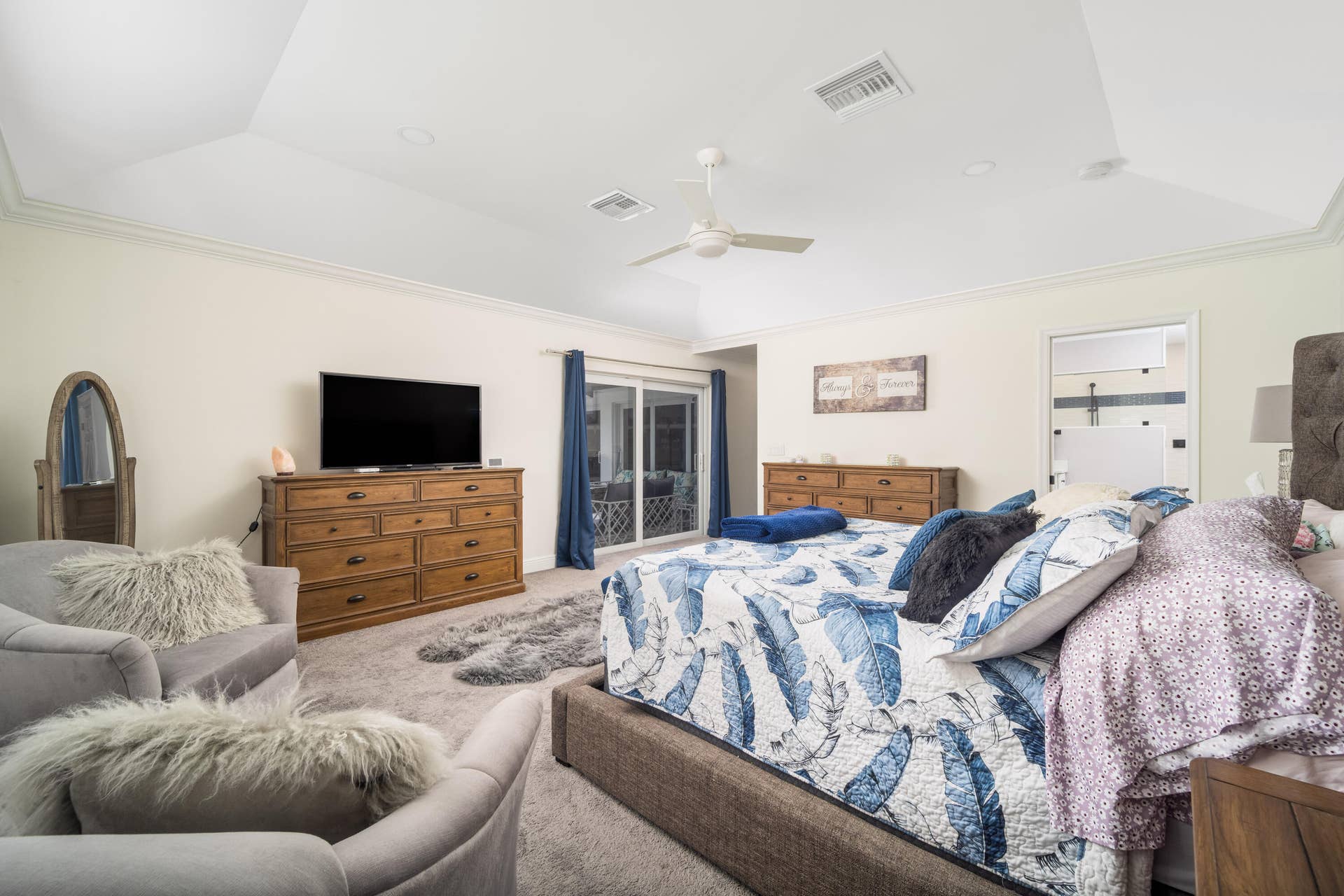 3273 SE FAIRWAY E, Stuart, FL 34997 Primary Suite
