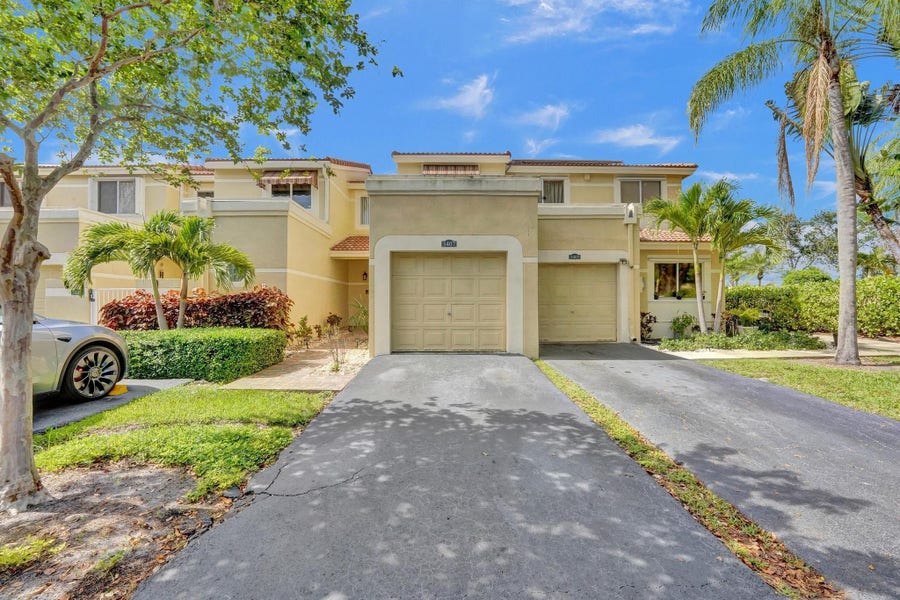 Property photo for 3407 Deer Creek Palladian Circle, Deerfield Beach, FL