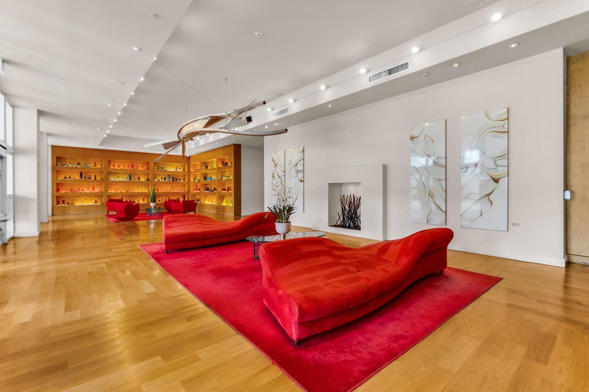 1551 N FLAGLER Drive, #817, West Palm Beach, FL 33401 Lobby