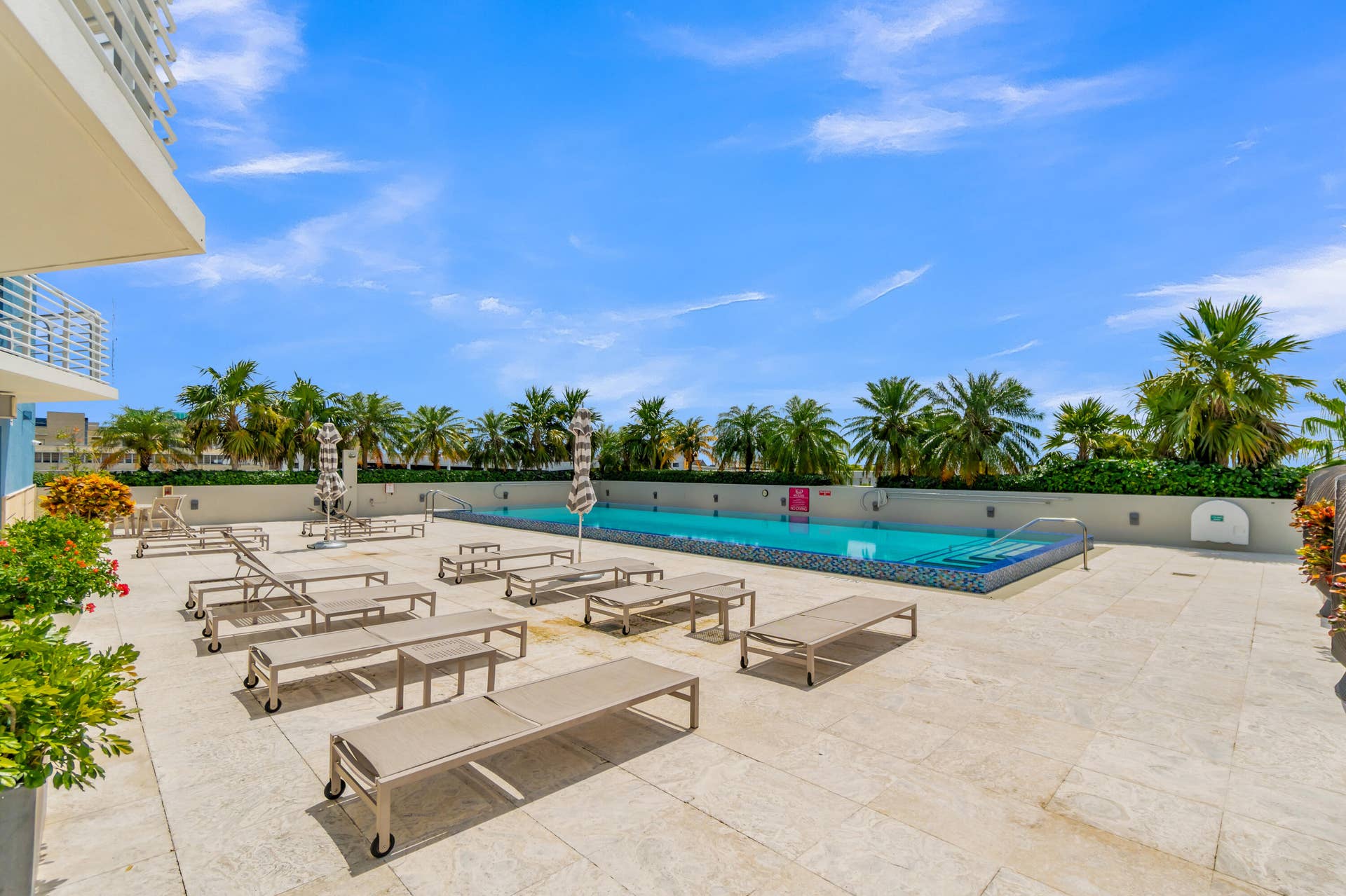 1551 N FLAGLER Drive, #817, West Palm Beach, FL 33401 Pool