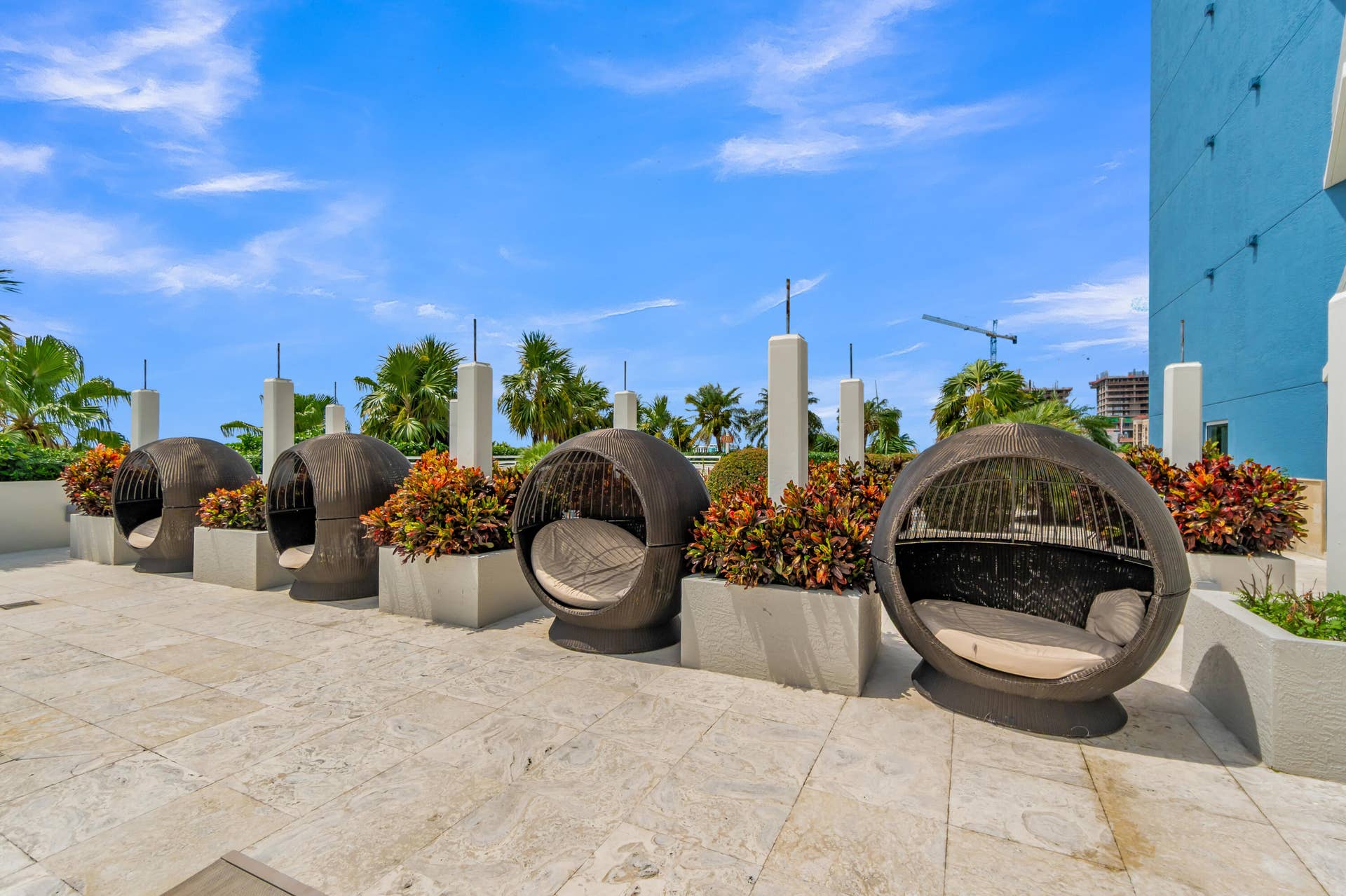 1551 N FLAGLER Drive, #817, West Palm Beach, FL 33401 Cabanas