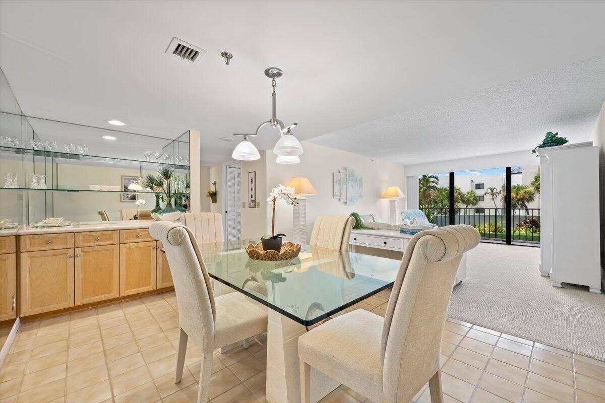 1300 S State Hwy A1A, #119, Jupiter, FL 33477 Dining Room