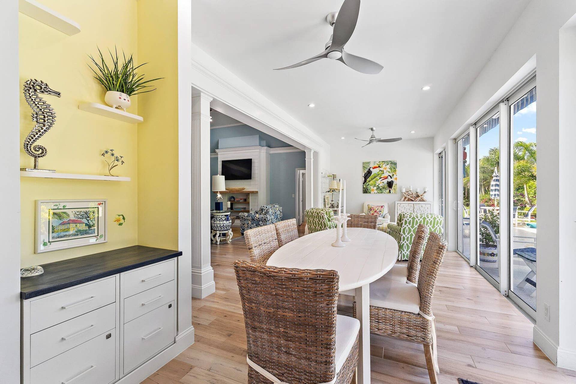 9906 SE Mahogany Way, Jupiter, FL 33469 Dining Area - Sun Room