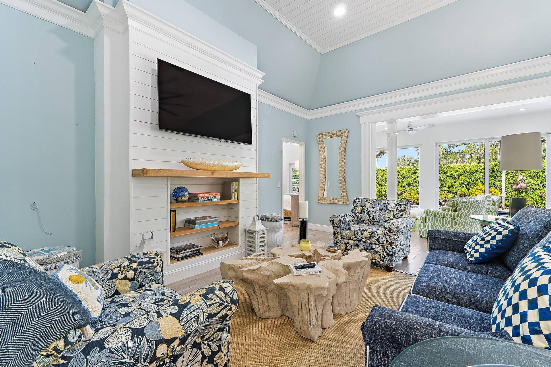 9906 SE Mahogany Way, Jupiter, FL 33469 Living Room