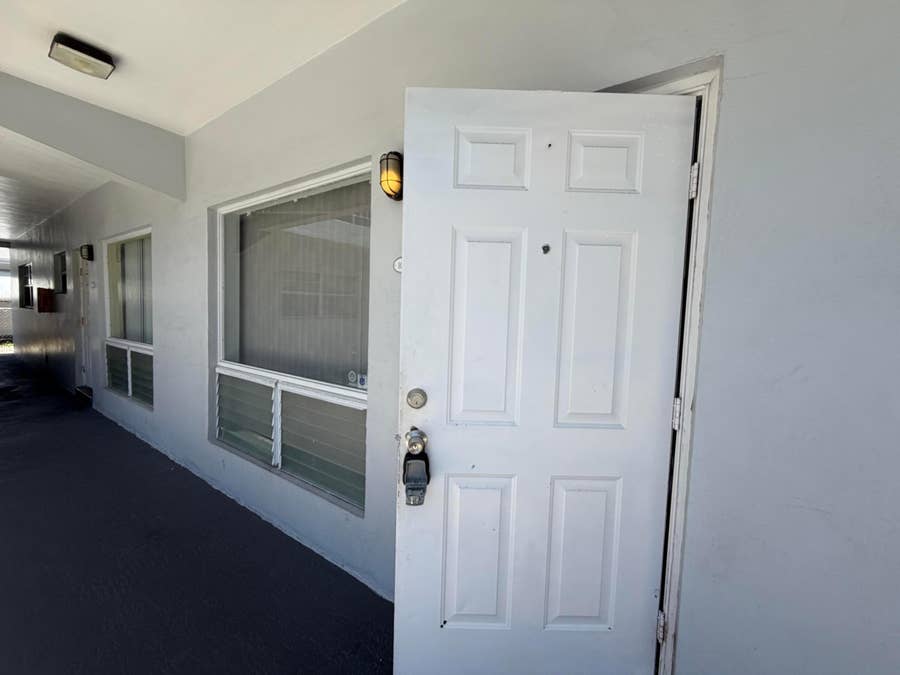 Property photo for 915 NE 8th Street, #104, Hallandale Beach, FL