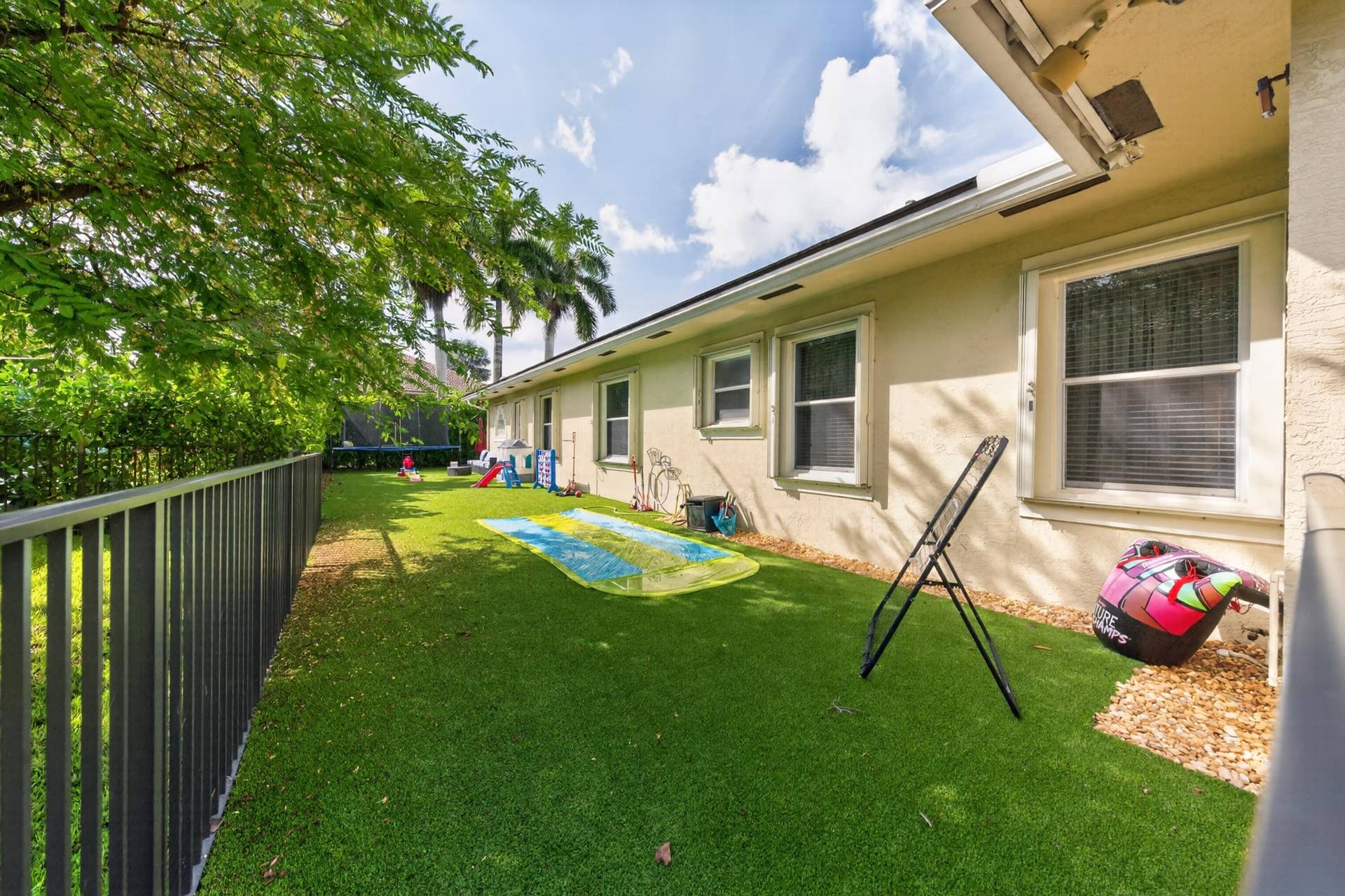 10506 NW 66th Street, Parkland, FL 33076 051-018-Side Yard-4000x2664