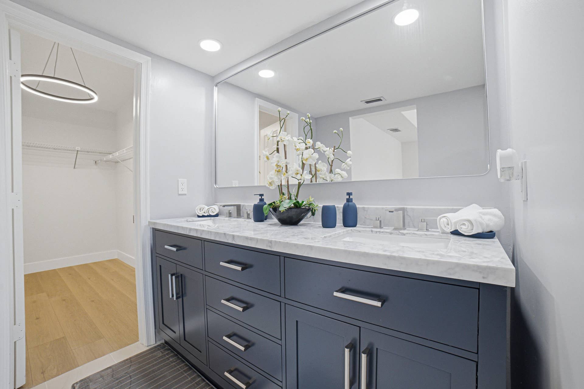 Bedroom1-Sink