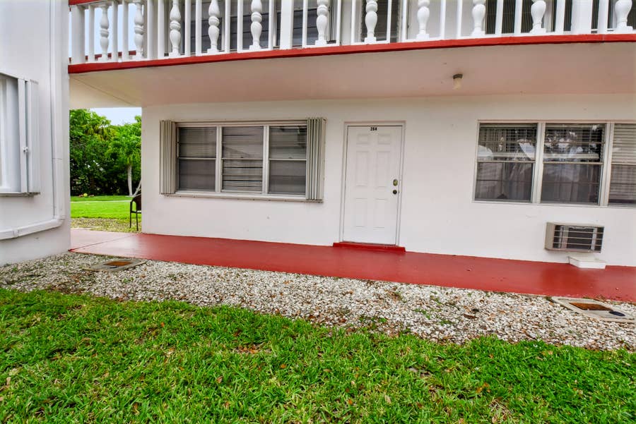 Property photo for 264 Northampton N, West Palm Beach, FL