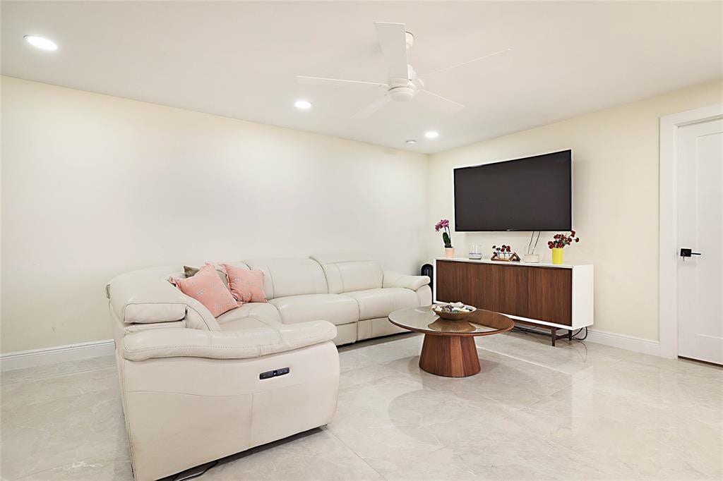 2800 N OCEAN Drive, #B-9A, Riviera Beach, FL 33404 Photo 4