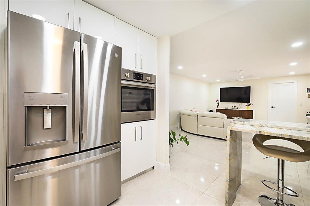 2800 N OCEAN Drive, #B-9A, Riviera Beach, FL 33404 Photo 13