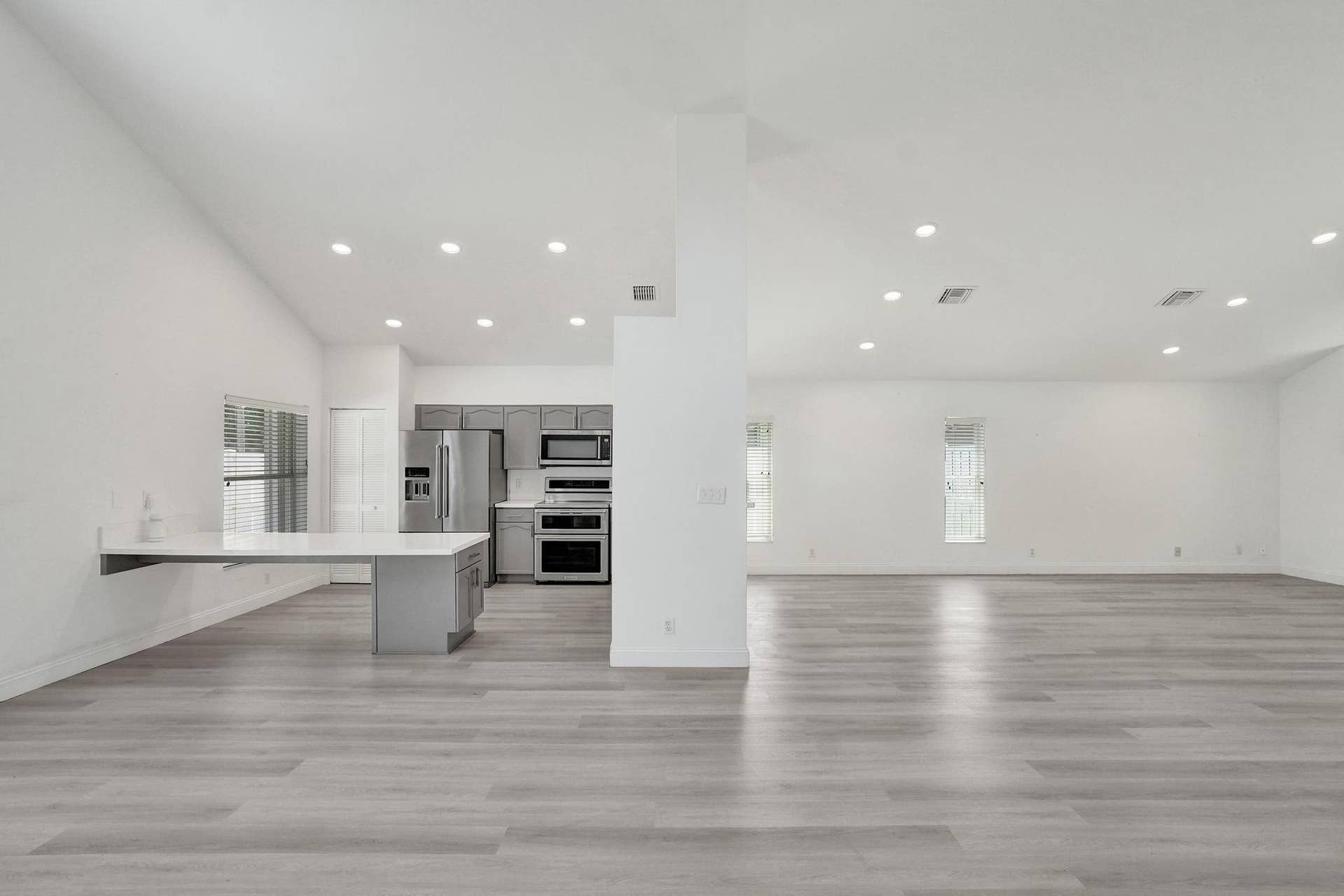 10729 EDINBURGH Street, Cooper City, FL 33026 DSC09490