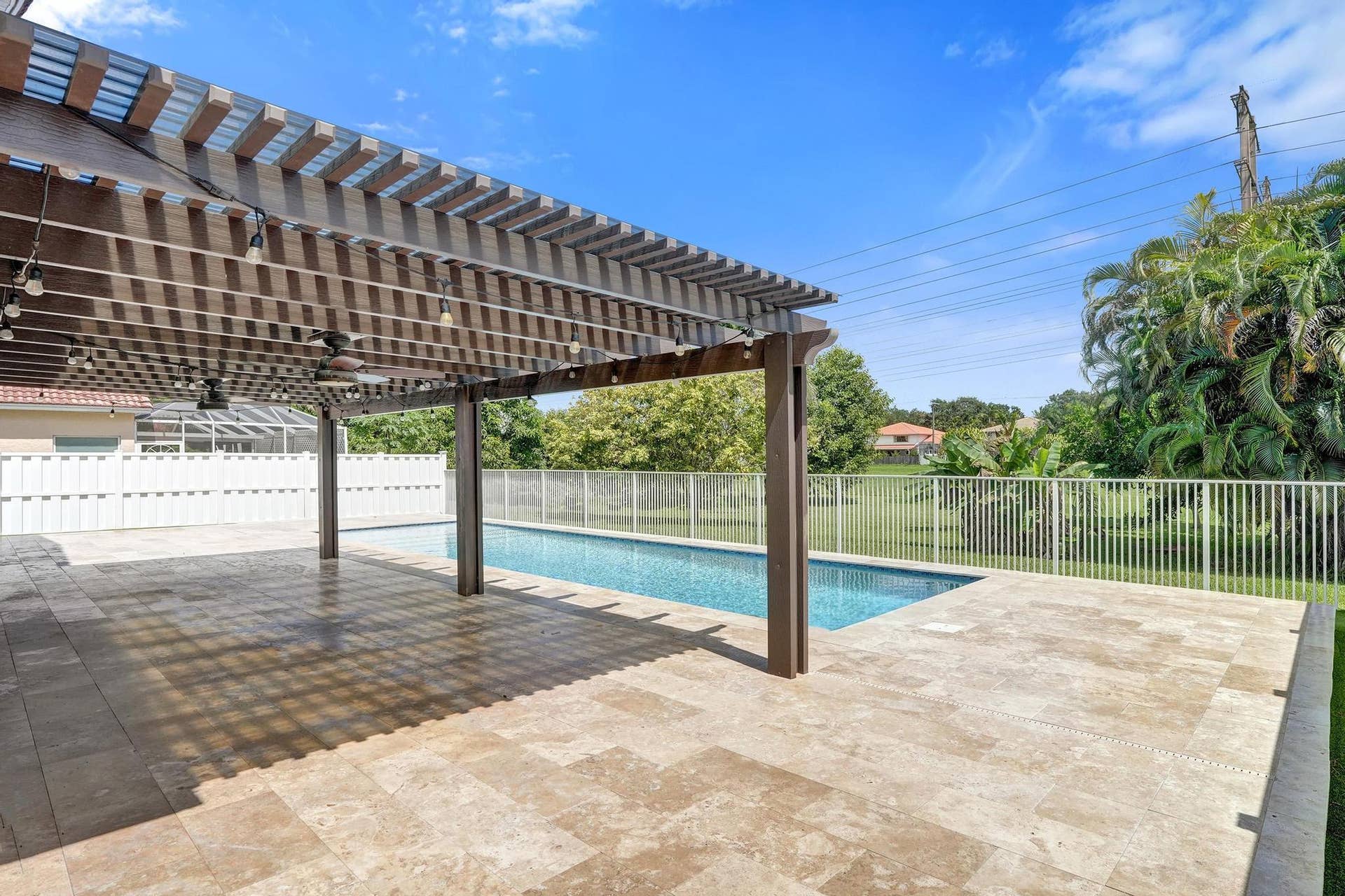 10729 EDINBURGH Street, Cooper City, FL 33026 DSC09544