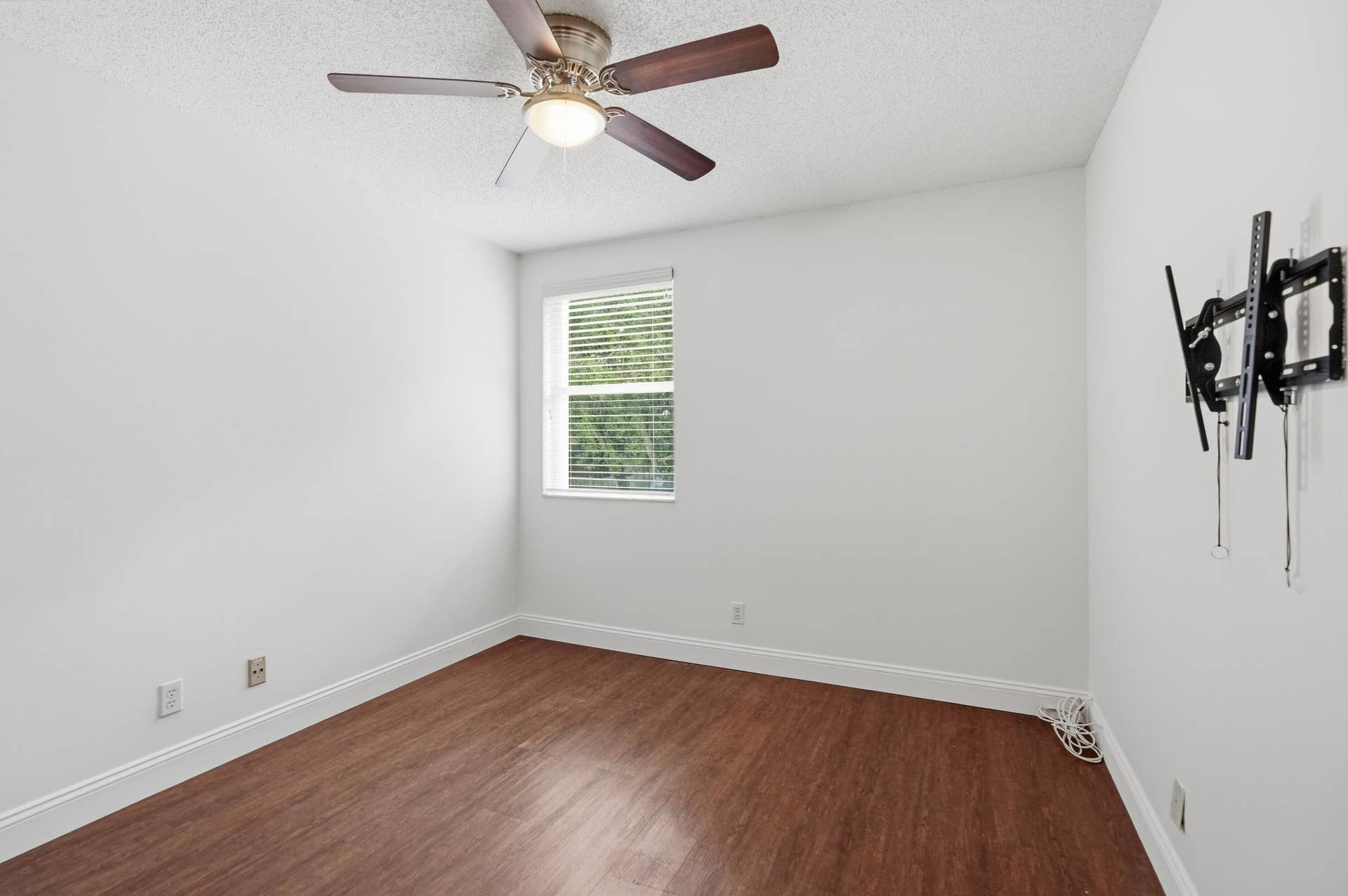 10729 EDINBURGH Street, Cooper City, FL 33026 DSC00665