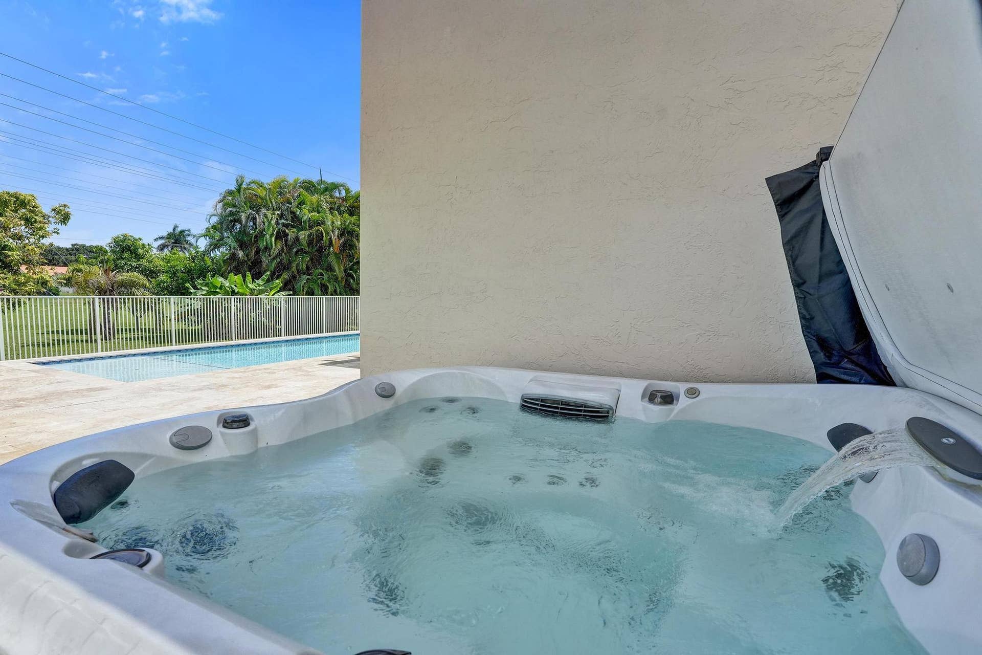 10729 EDINBURGH Street, Cooper City, FL 33026 DSC09589
