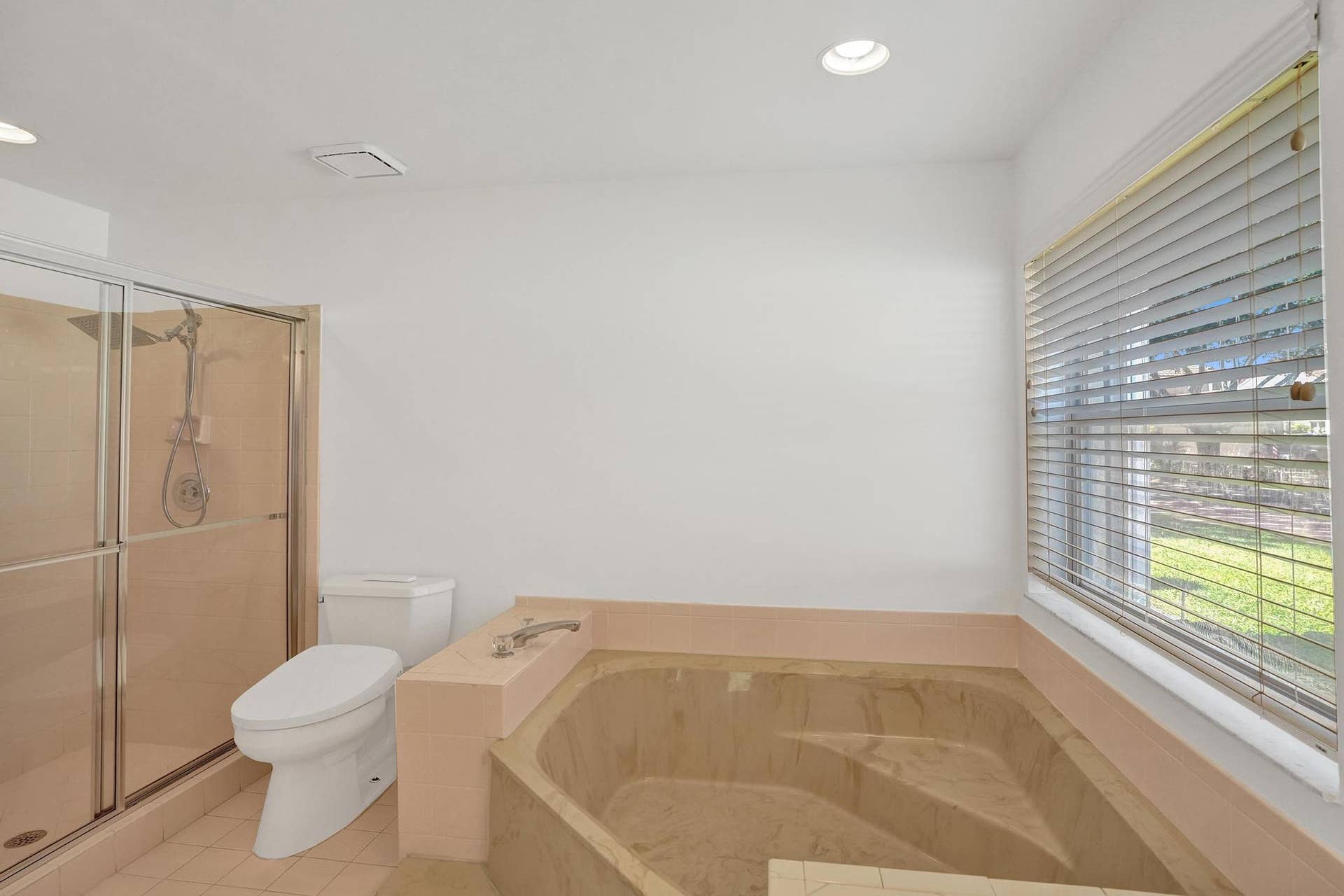 10729 EDINBURGH Street, Cooper City, FL 33026 DSC09532