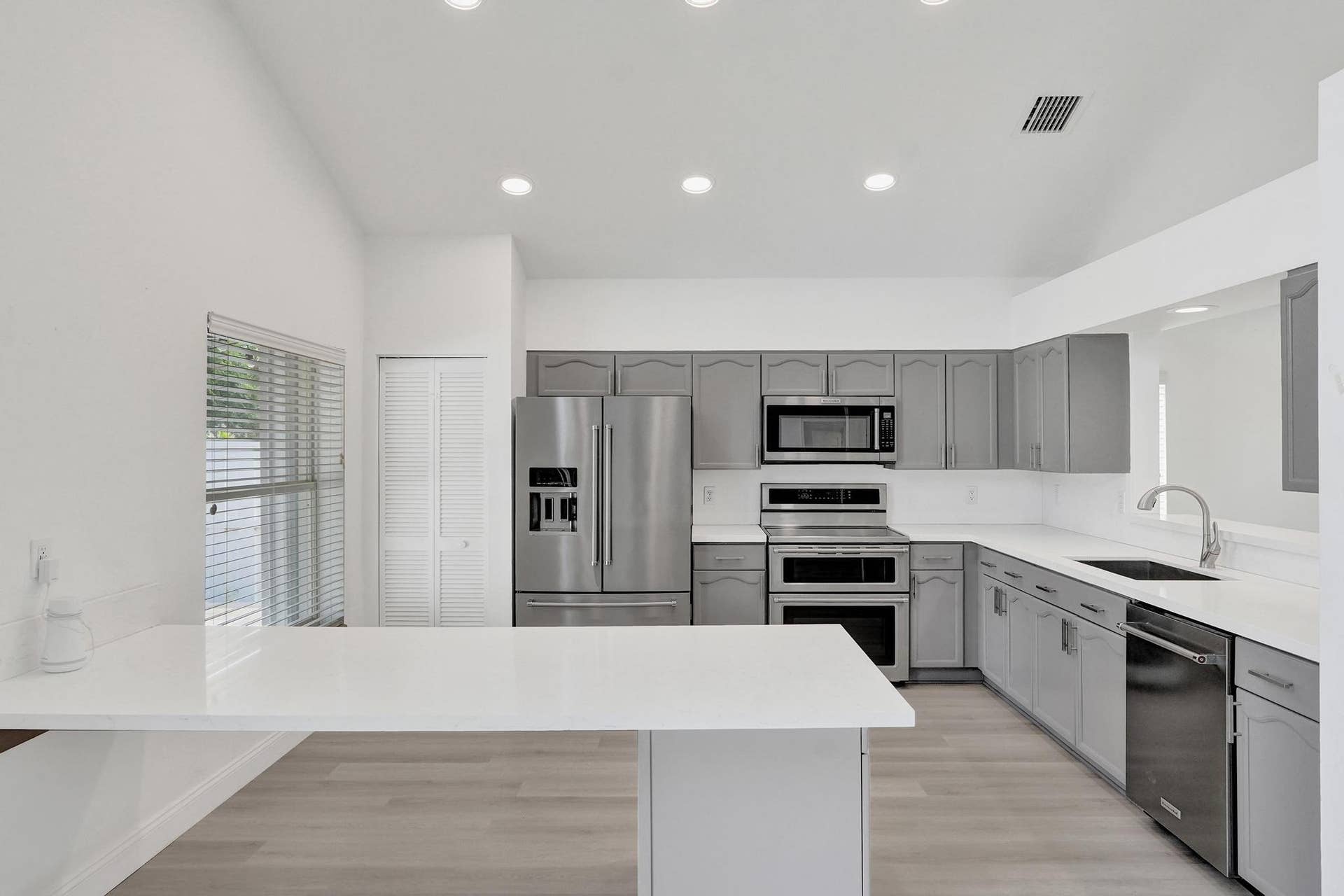 10729 EDINBURGH Street, Cooper City, FL 33026 DSC09499