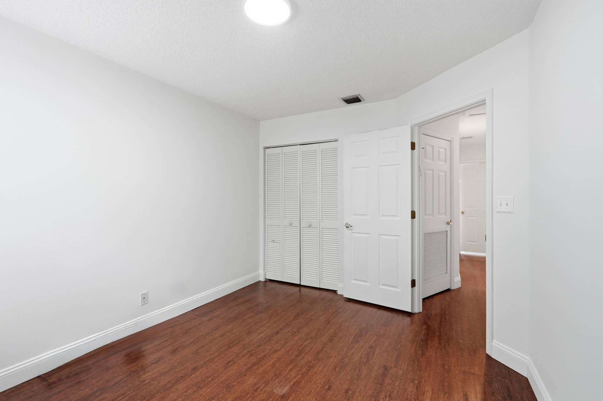 10729 EDINBURGH Street, Cooper City, FL 33026 DSC00686