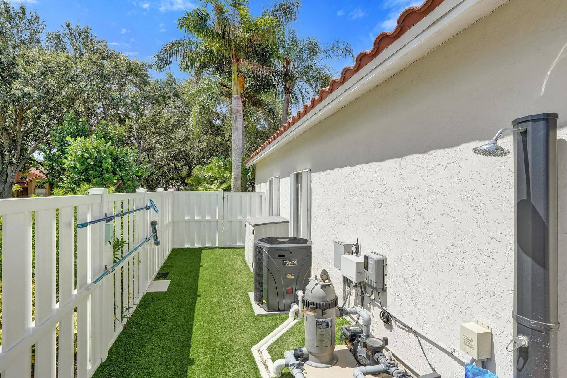 10729 EDINBURGH Street, Cooper City, FL 33026 DSC09541