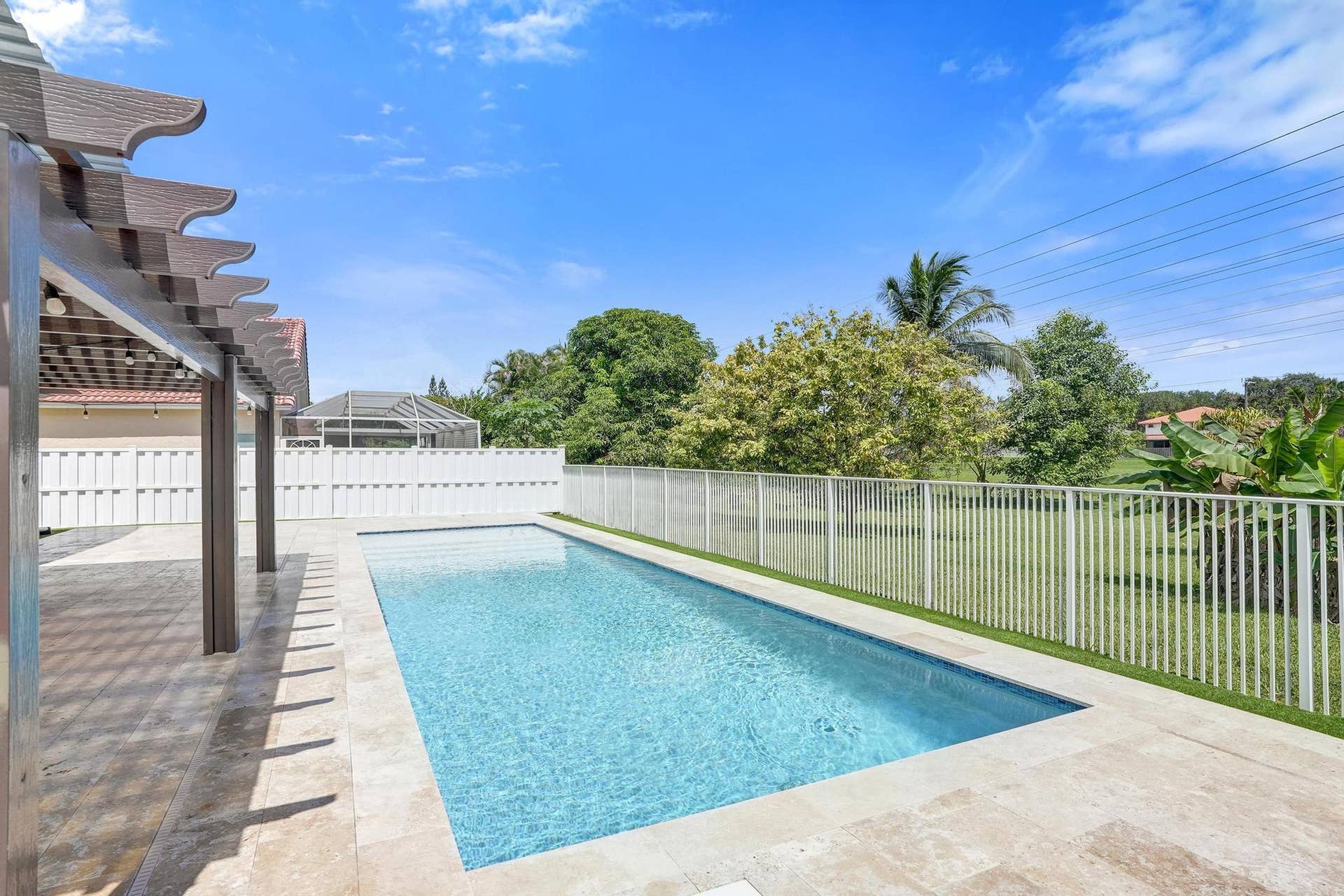 10729 EDINBURGH Street, Cooper City, FL 33026 DSC09559
