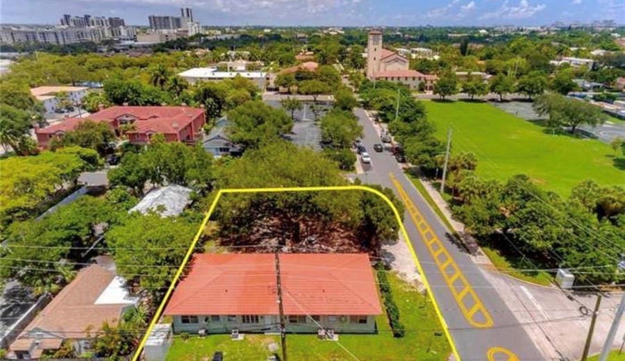 Property photo for 17 NE 9TH Avenue, Fort Lauderdale, FL