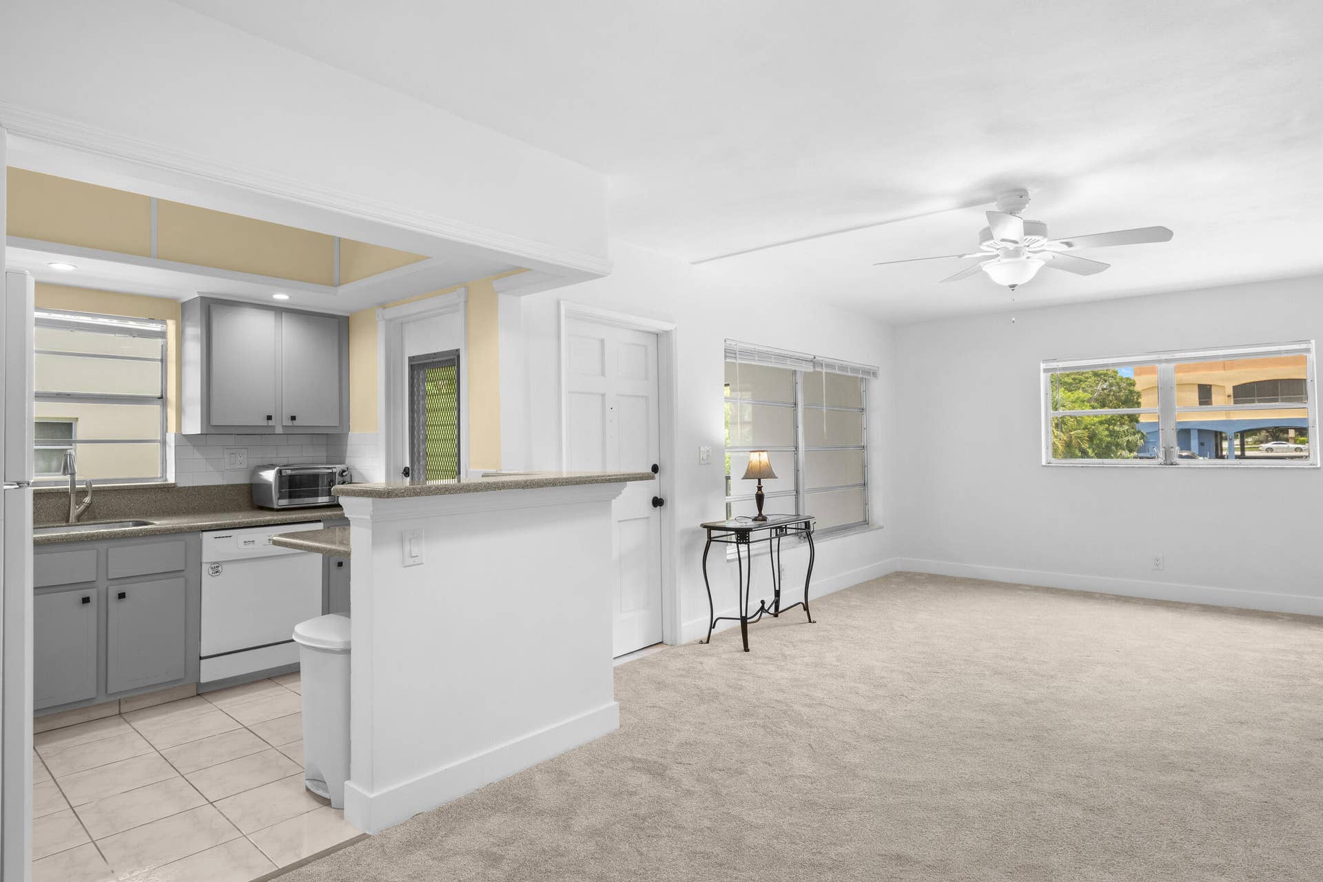 651 PINE Drive, #201, Pompano Beach, FL 33060 6848D8F2-316E-4622-B536-4286CC01BC89