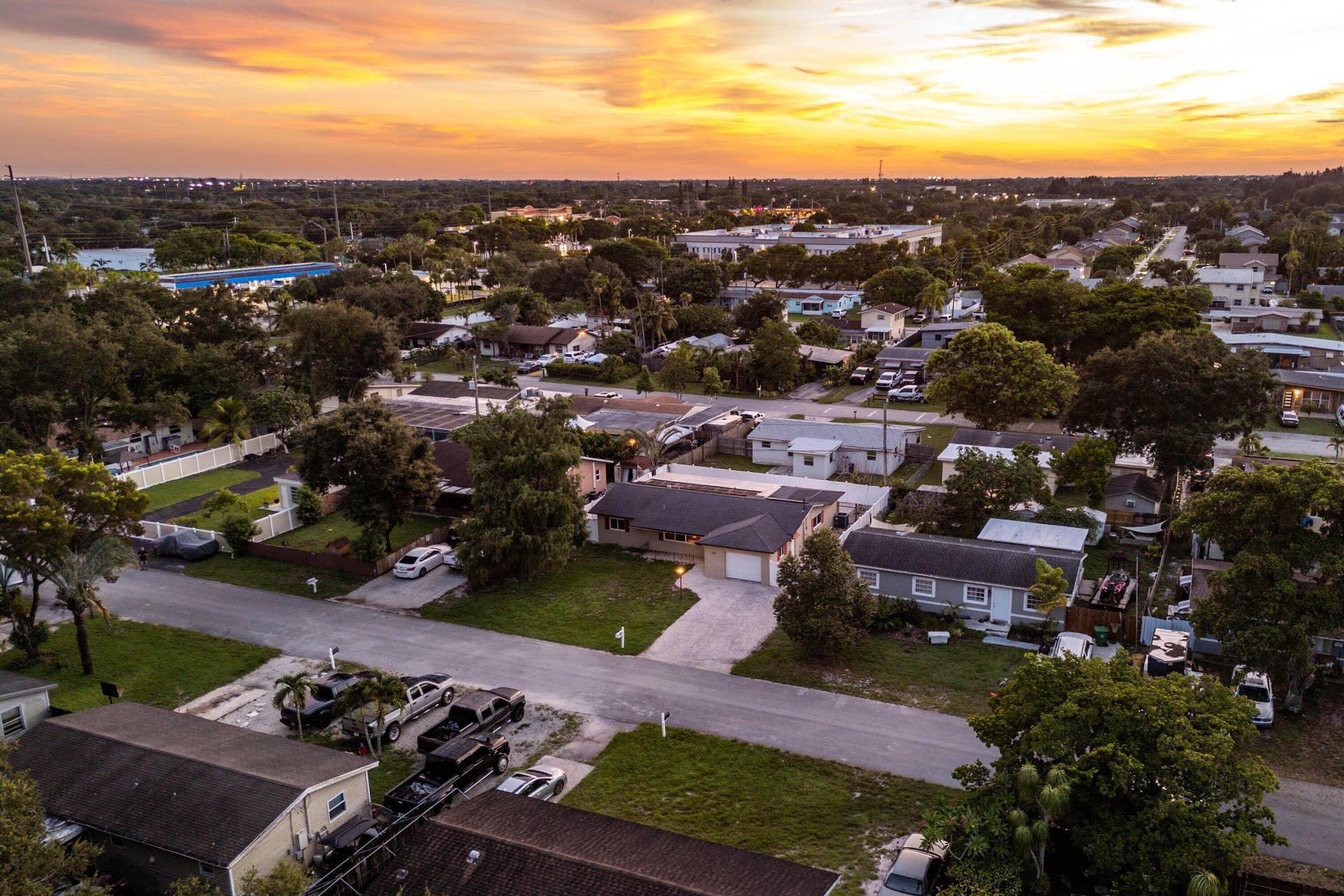 5811 SW 53RD Terrace, Davie, FL 33314 015-5811Southwest53rdTerrace-Davie-FL-33