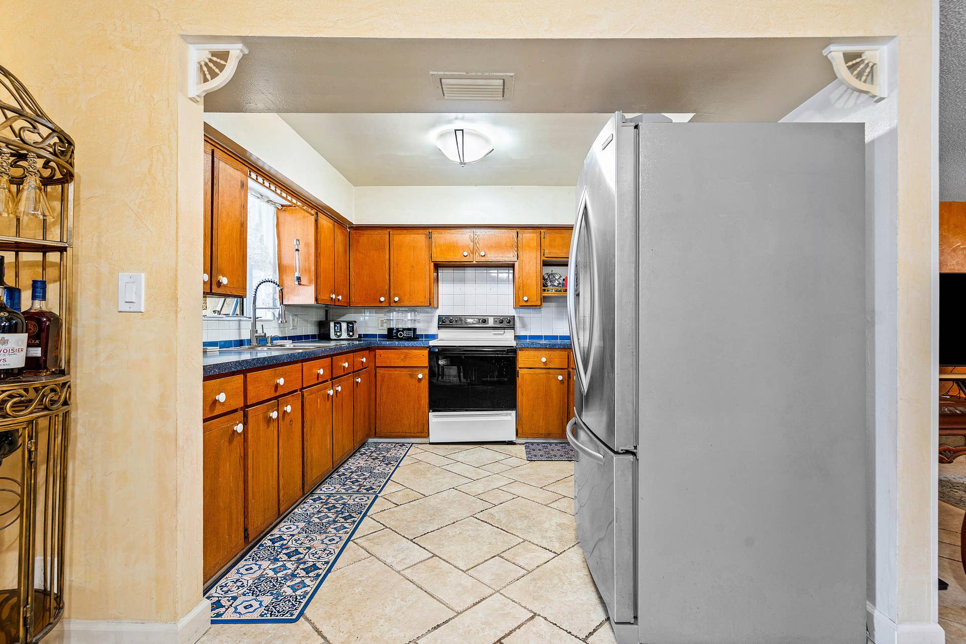 5811 SW 53RD Terrace, Davie, FL 33314 013-5811Southwest53rdTerrace-Davie-FL-33