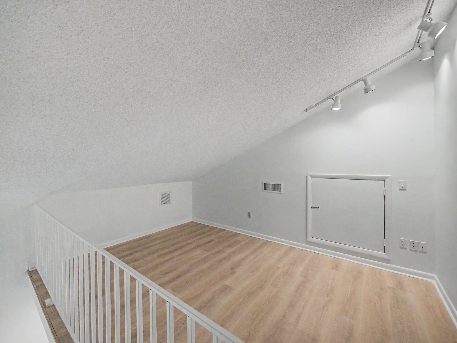 303 LEEWARD Drive, Jupiter, FL 33477 22-web-or-mls-012