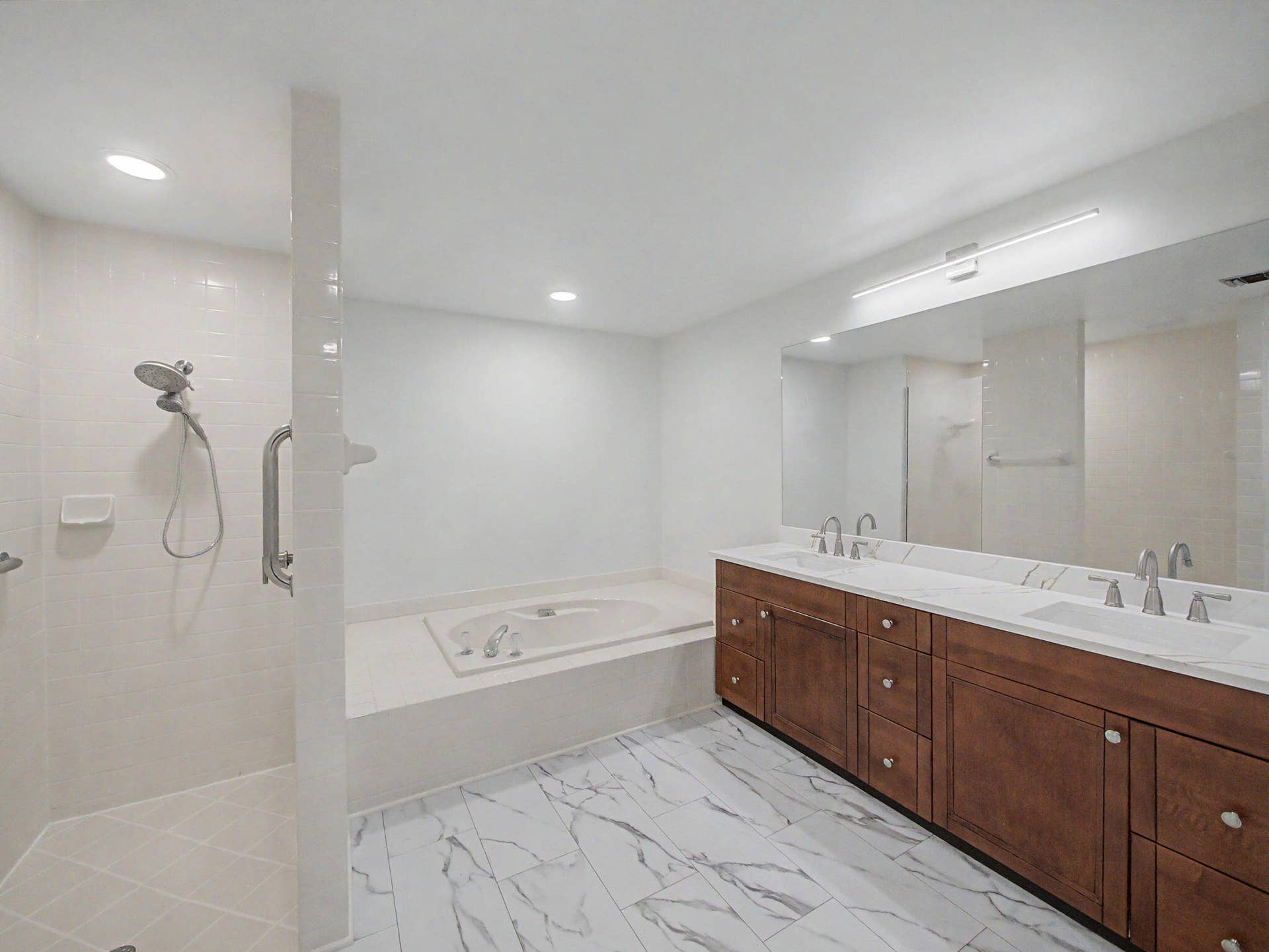 303 LEEWARD Drive, Jupiter, FL 33477 16-web-or-mls-020