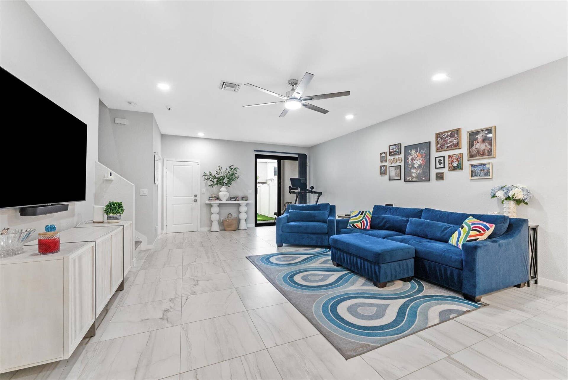 405 NW 17th Street, Fort Lauderdale, FL 33311 08-8