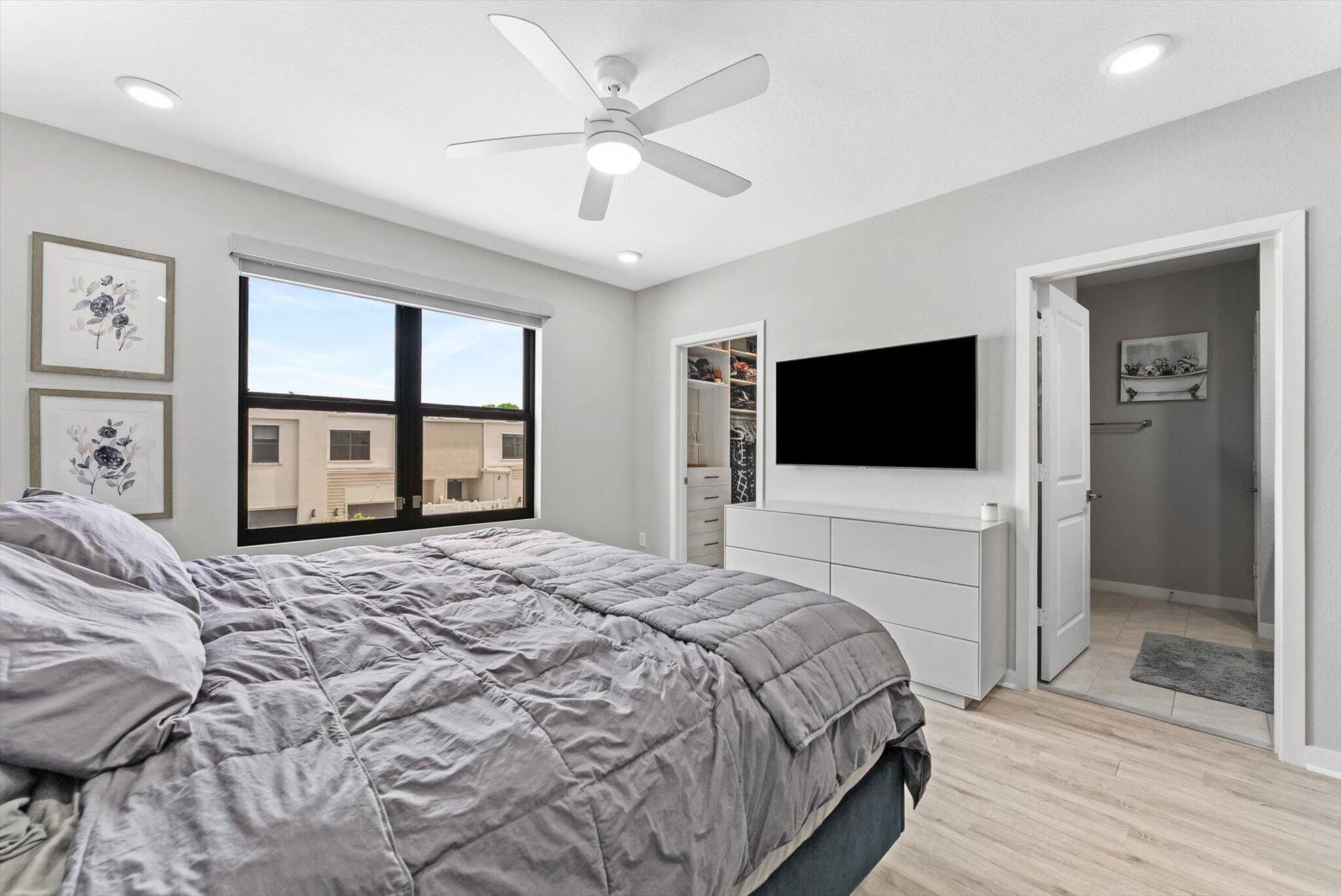 405 NW 17th Street, Fort Lauderdale, FL 33311 Primary Bedroom