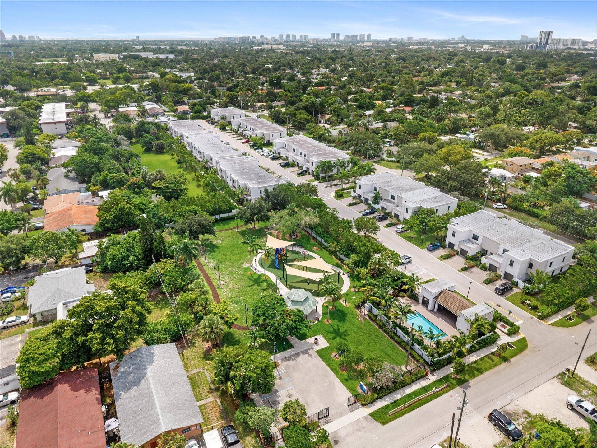 405 NW 17th Street, Fort Lauderdale, FL 33311 43-43
