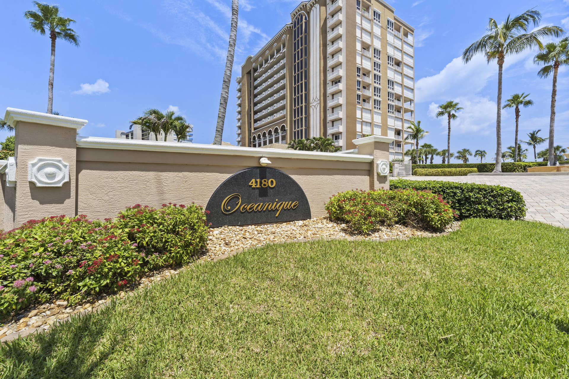 43_ft. pierce + oceanique sign