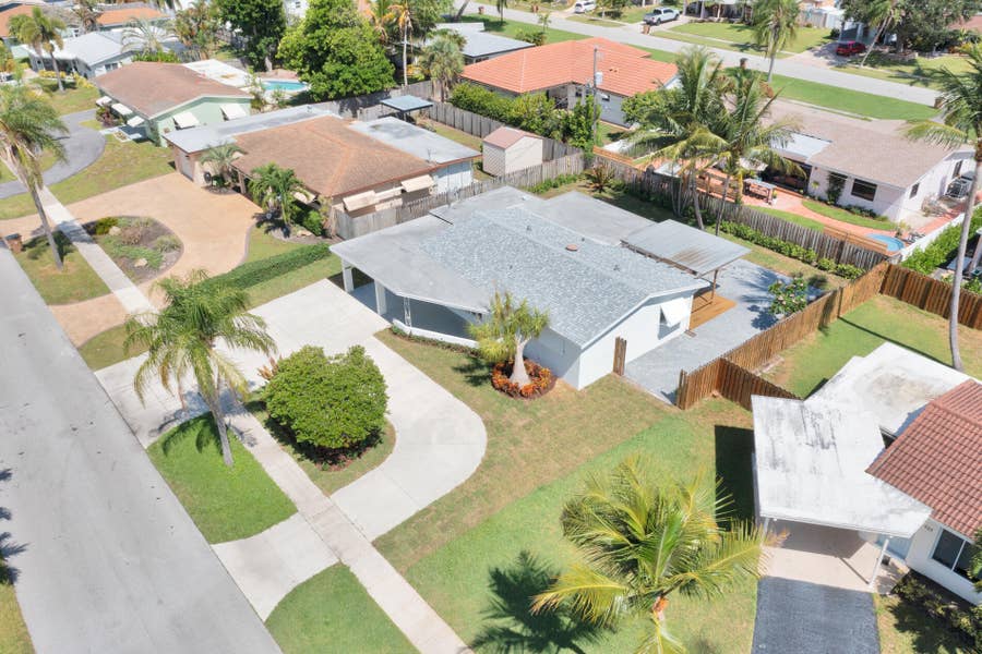Property photo for 921 SE 15th Court, Deerfield Beach, FL