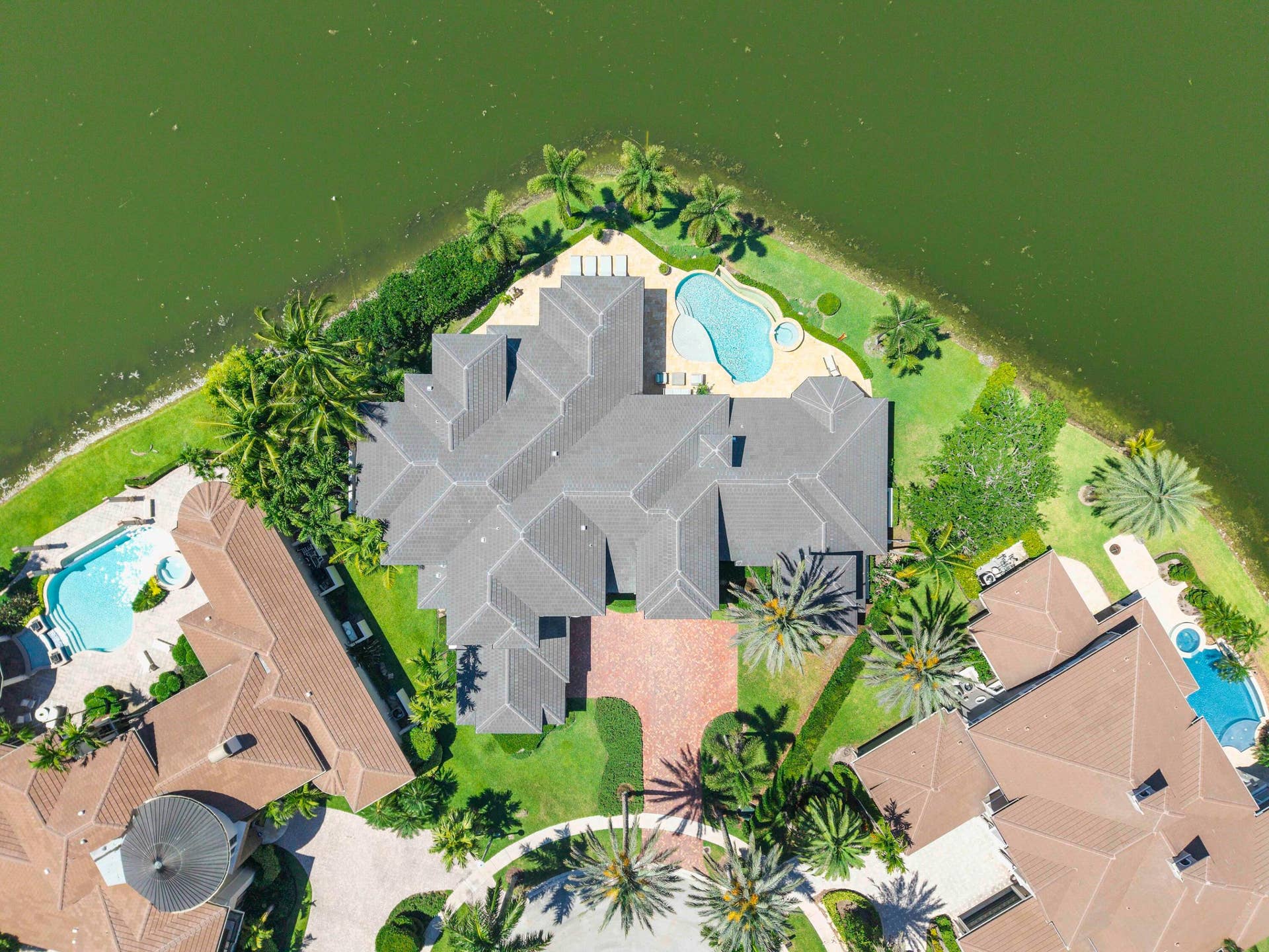 366 Sweet Bay Ave_007
