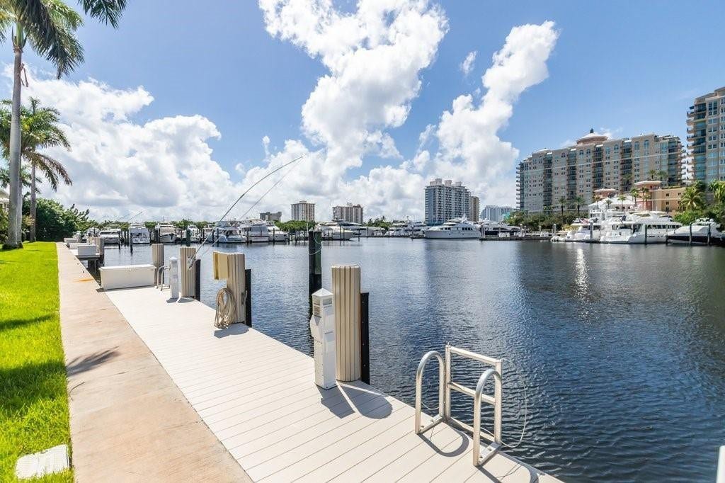 2760 YACHT CLUB Boulevard, #10C, Fort Lauderdale, Fort Lauderdale, FL 33304 Waterfront dock with composite decking and integrated mooring cleats, fronting a deep-water canal with direct bay access