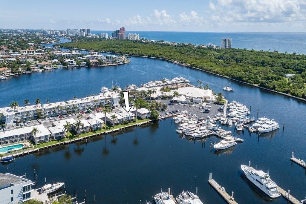 2760 YACHT CLUB Boulevard, #10C, Fort Lauderdale, Fort Lauderdale, FL 33304 Waterfront marina community featuring deep-water dockage with direct ocean access, multiple vessel slips, and modern white structures