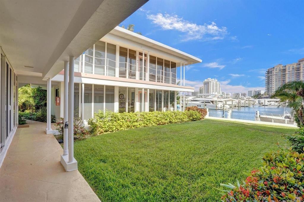 2760 YACHT CLUB Boulevard, #10C, Fort Lauderdale, Fort Lauderdale, FL 33304 Yard