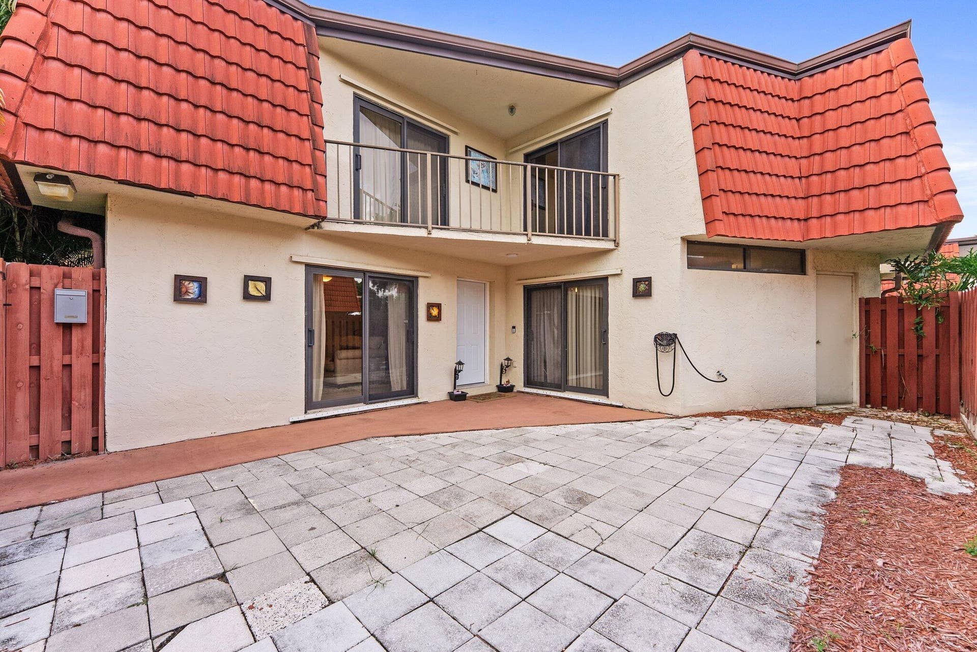 3874 VICTORIA Drive, West Palm Beach, FL 33406 4 (4)