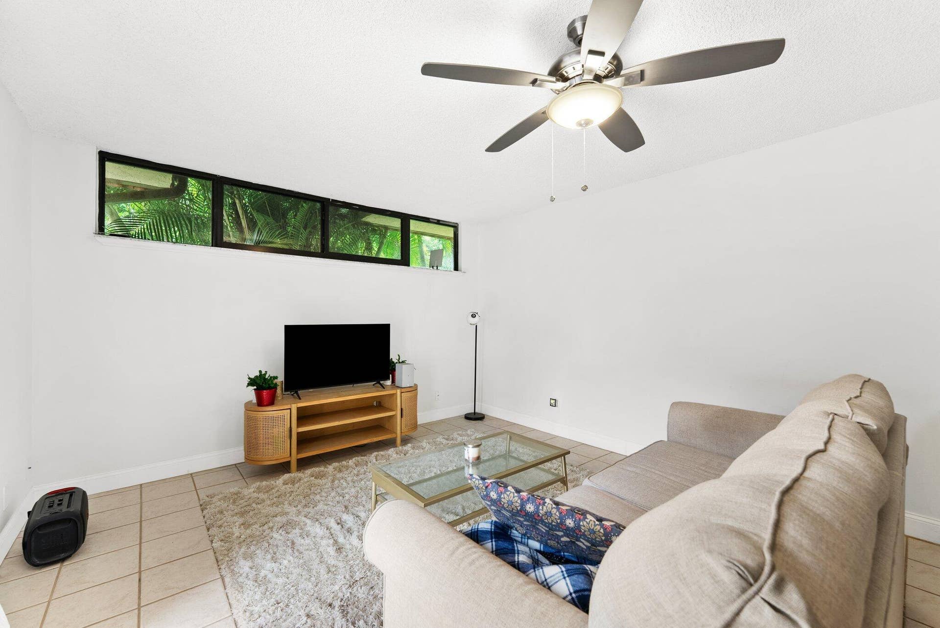 3874 VICTORIA Drive, West Palm Beach, FL 33406 12 (5)