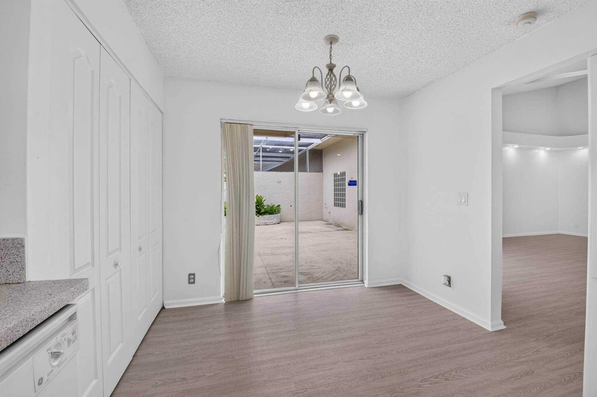 9621 BOCA GARDENS Circle N, #C, Boca Raton, FL 33496 patio view kitchen